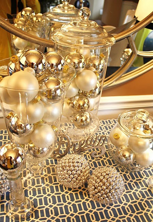 10 Elegant Gold Christmas Ideas  House Design And Decor