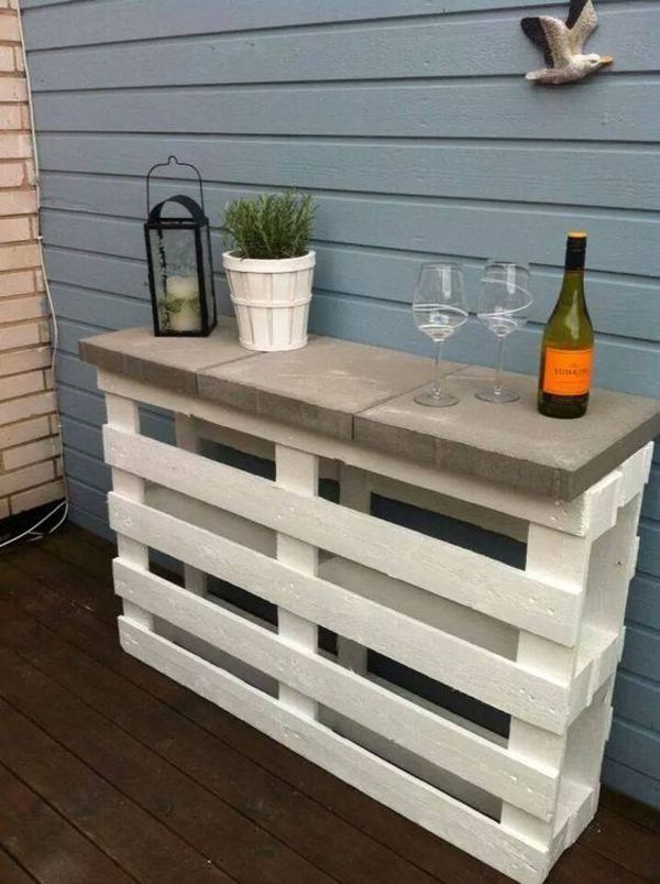 Creative Wooden Pallet For Wine Bar And Racks