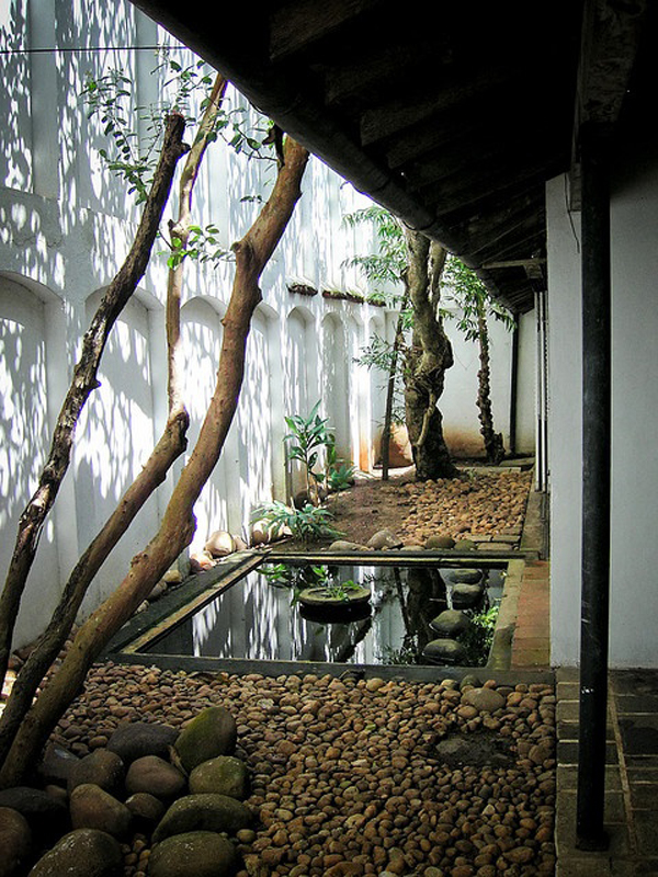 15 Mix Modern Japanese Courtyard With Nature
