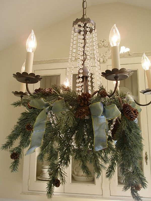 20 DIY Christmas Chandelier With Natural Ideas