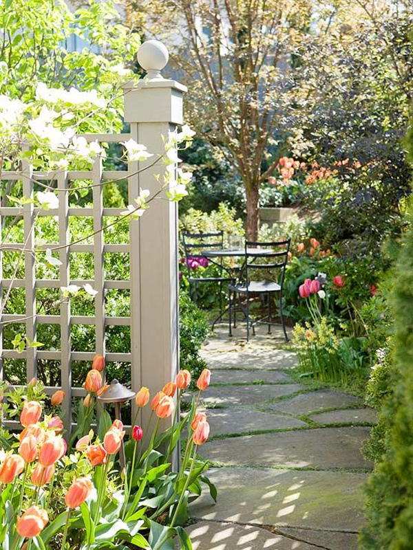 20 Most Beautiful Secret Gardens and Romantic Areas