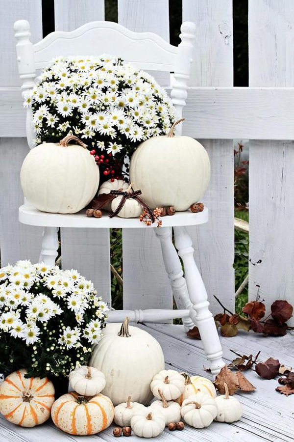 30 Stylish Outdoor Fall Decor Ideas You Can Copy Now