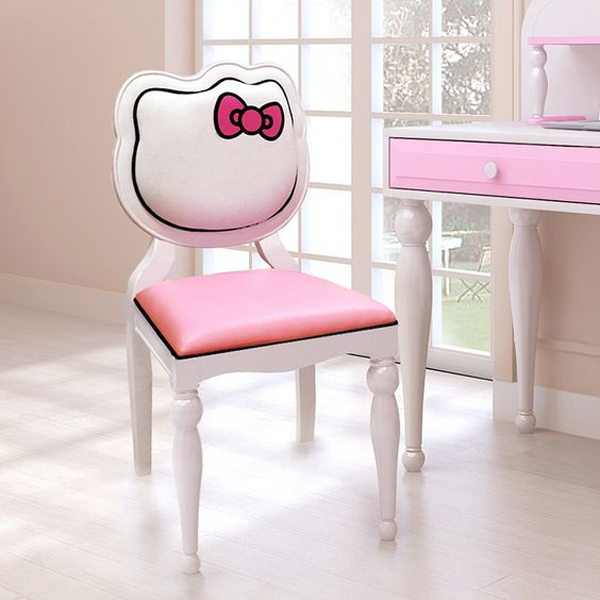 Hello Kitty Valentine posted by Sarah Walker