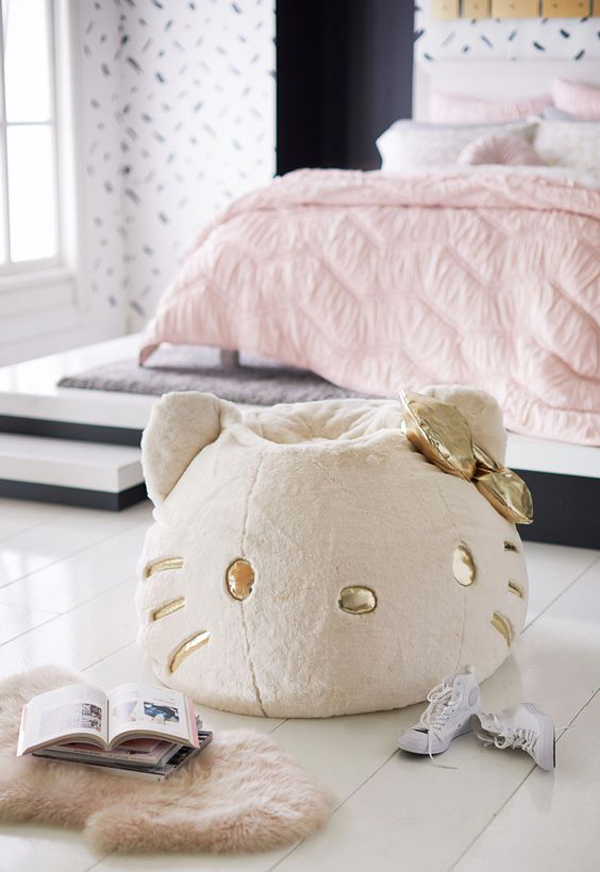 10 Stylish Ways To Bring Hello Kitty Accents In Your Room