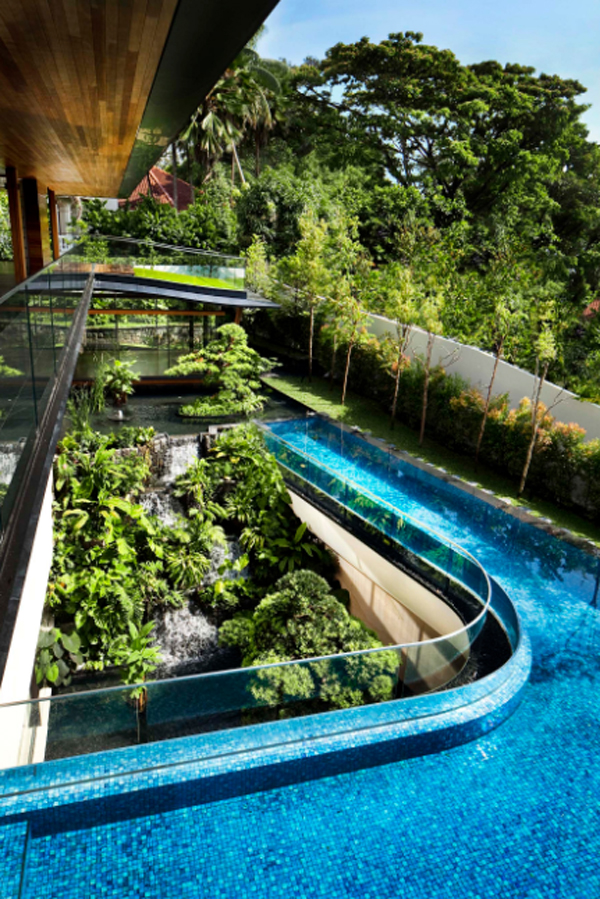 The Botanica Residence With Various Water Features