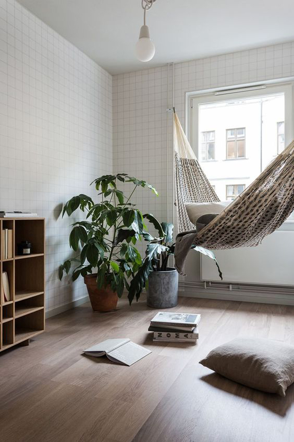 indoor-hammock-at-home