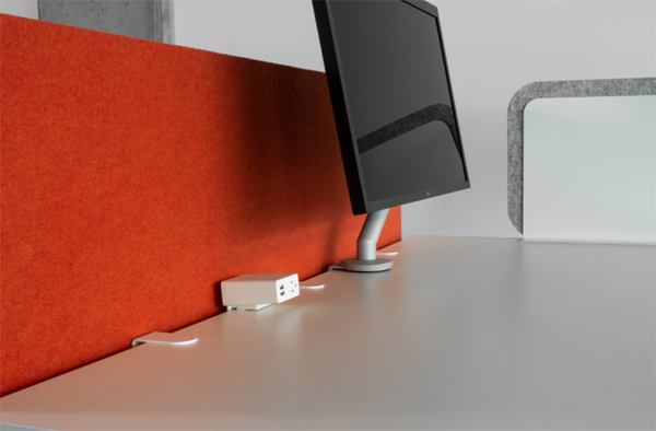 red-desk-divider-design