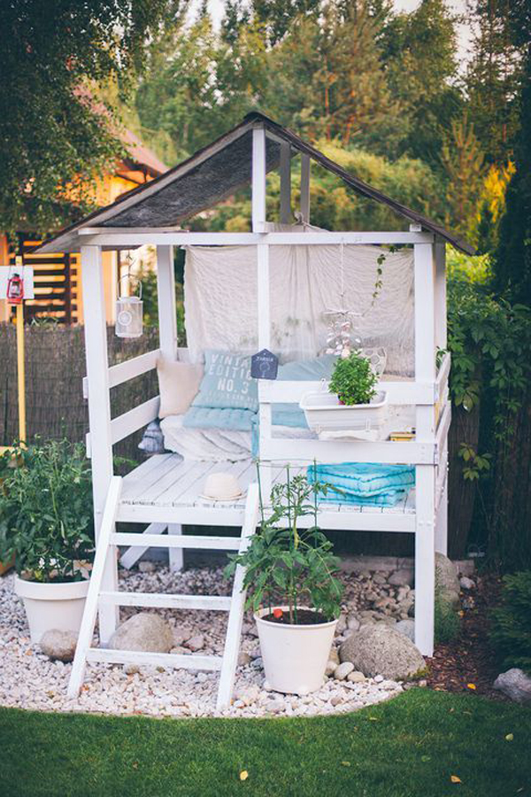 simple-and-easy-backyard-playhouse-ideas