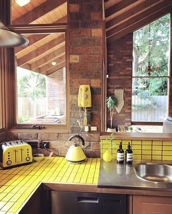 simple-pastel-yellow-kitchen-makeover