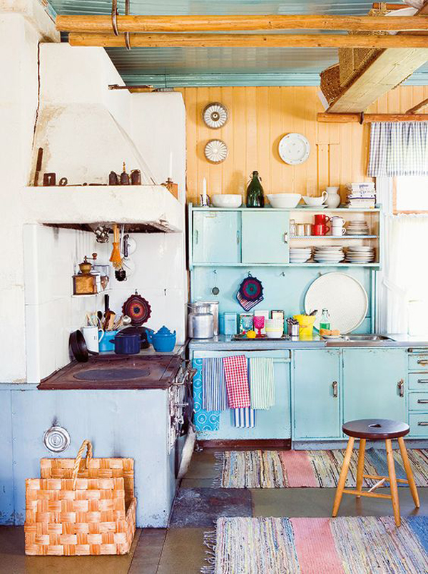 vintage-pastel-kitchen-arrangement