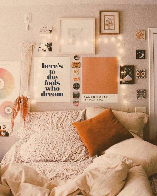 adorable-boho-bedroom-with-wall-art-decor