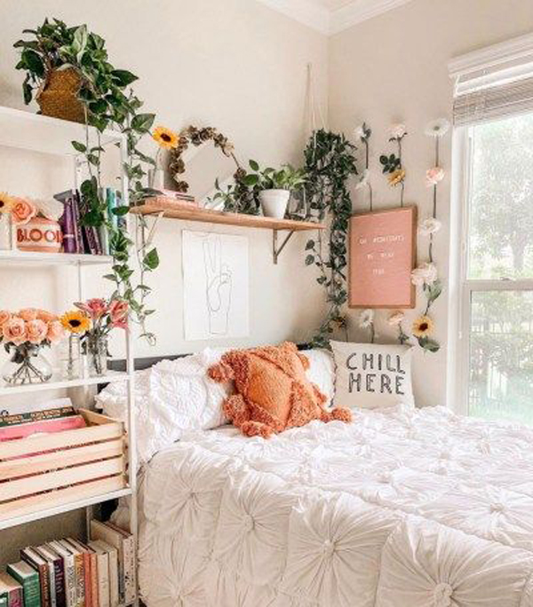 favorite-boho-bedroom-with-planter-wall