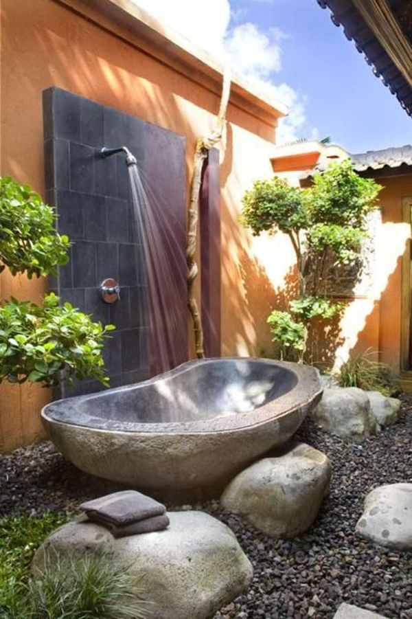 beautiful-outdoor-tub-design
