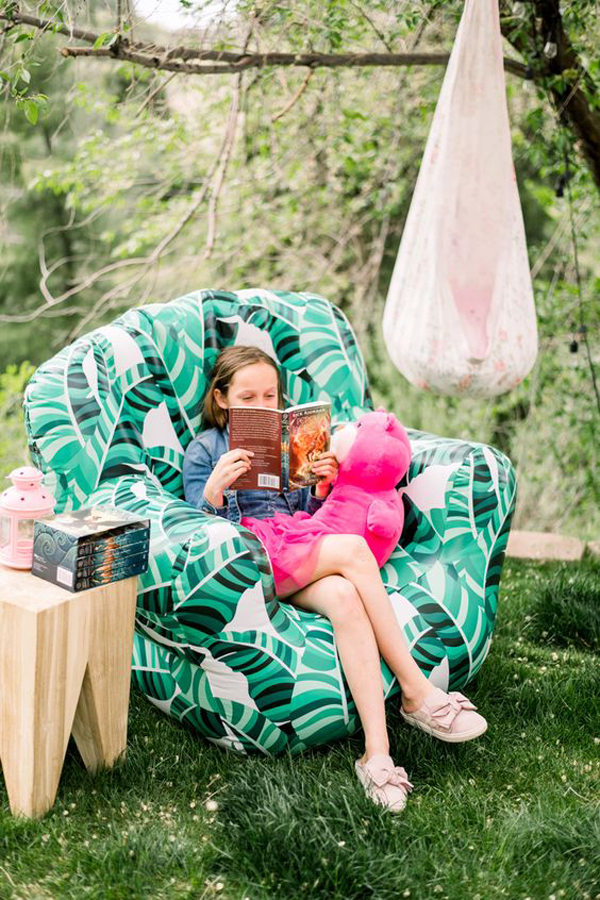 cool-kids-reading-chairs-for-outdoor