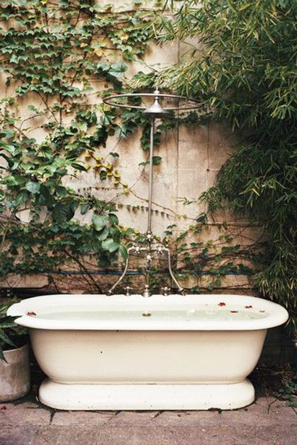 outdoor-classic-tub-designs