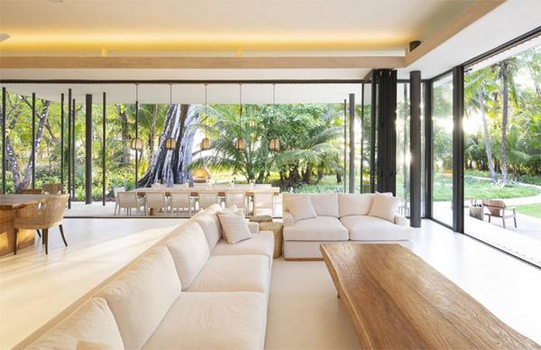 indoor-outdoor-beach-living-room