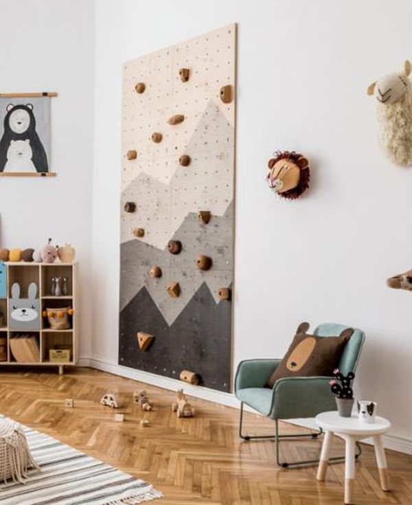 scandinavian-kid-room-with-wood-climbing-wall
