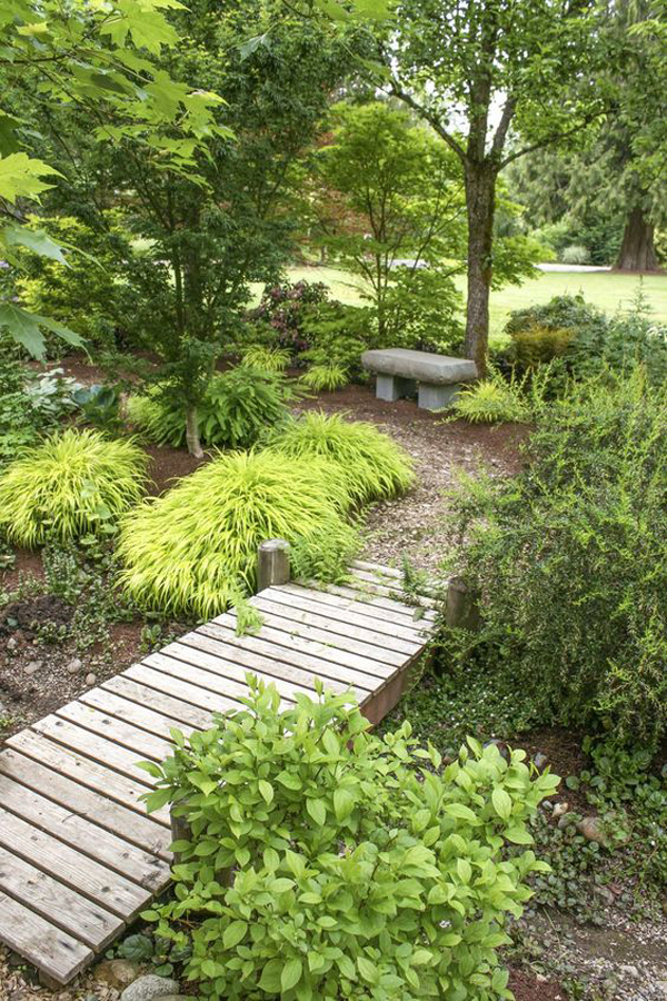 wood-garden-bridge-ideas-for-backyard