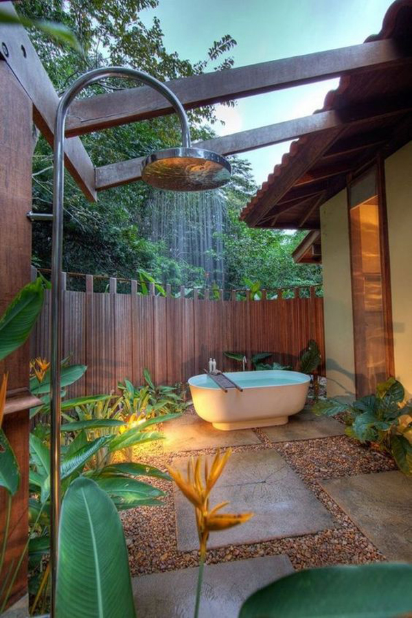 beautiful-outdoor-tub-and-shower-ideas-for-backayrd