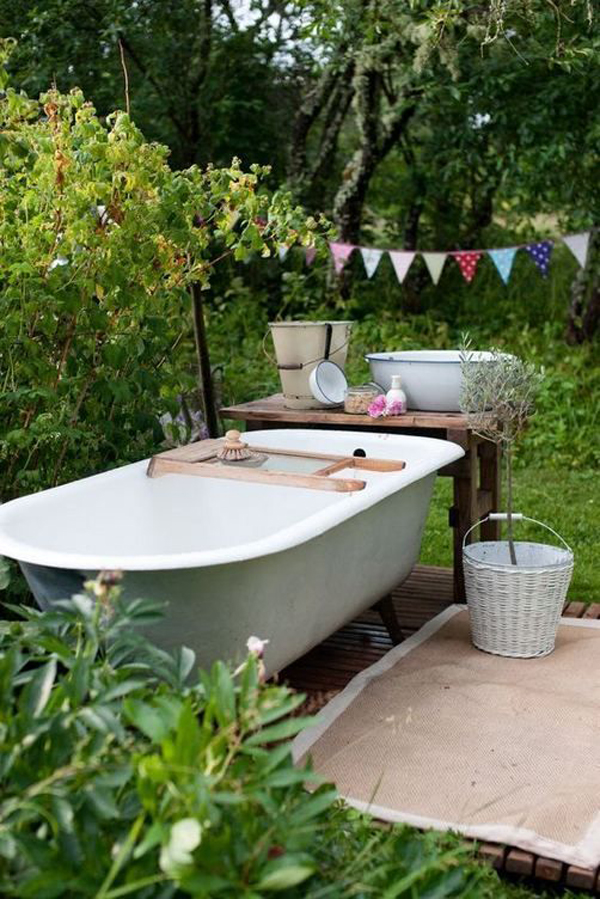 inspiring-outdoor-tubs-for-summer