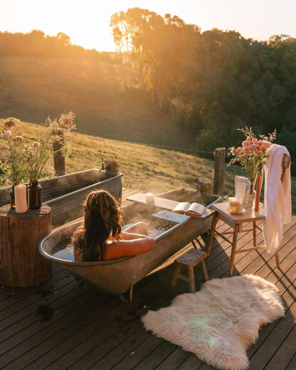 outdoor-tubs-with-sunset-view