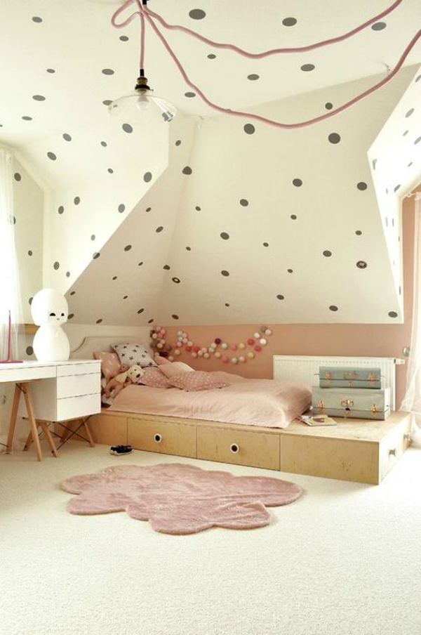 scandinavian-kid-bedroom-with-polka-dot-walls