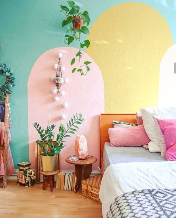 colorful-bedroom-painting-wall-with-indoor-plants
