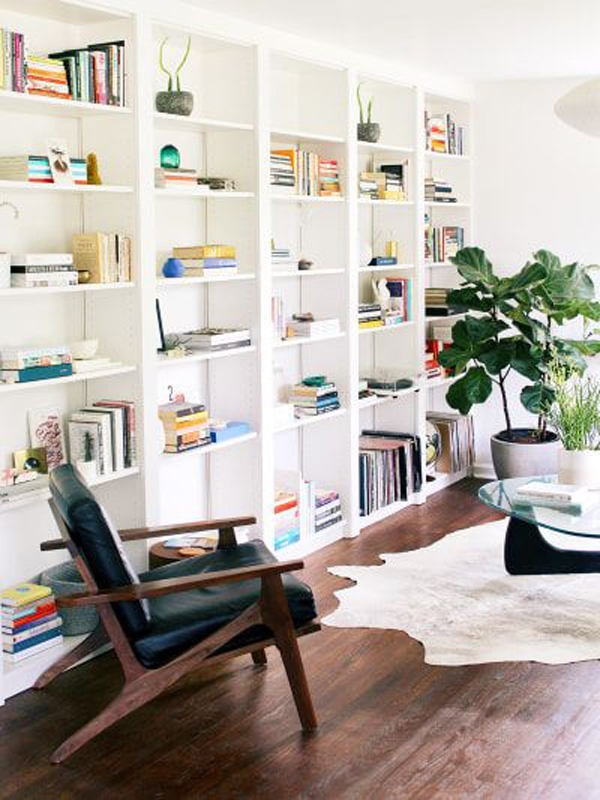 cozy-reading-nook-with-built-in-ikea-billy-bookcase