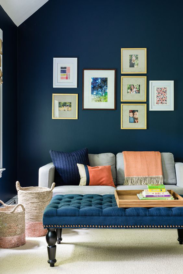 family-friendly-living-room-with-blue-accent-wall