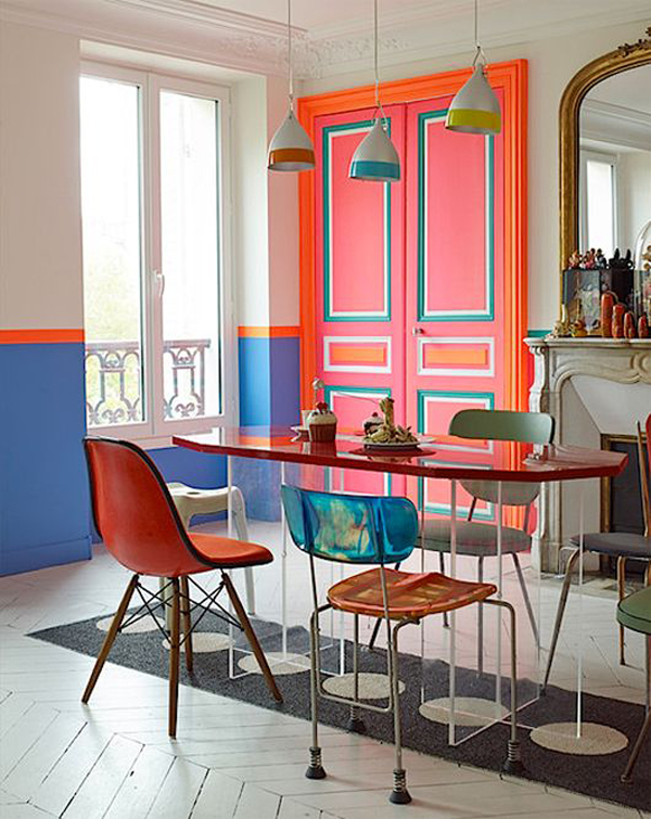 mid-century-dining-room-with-colorful-doors