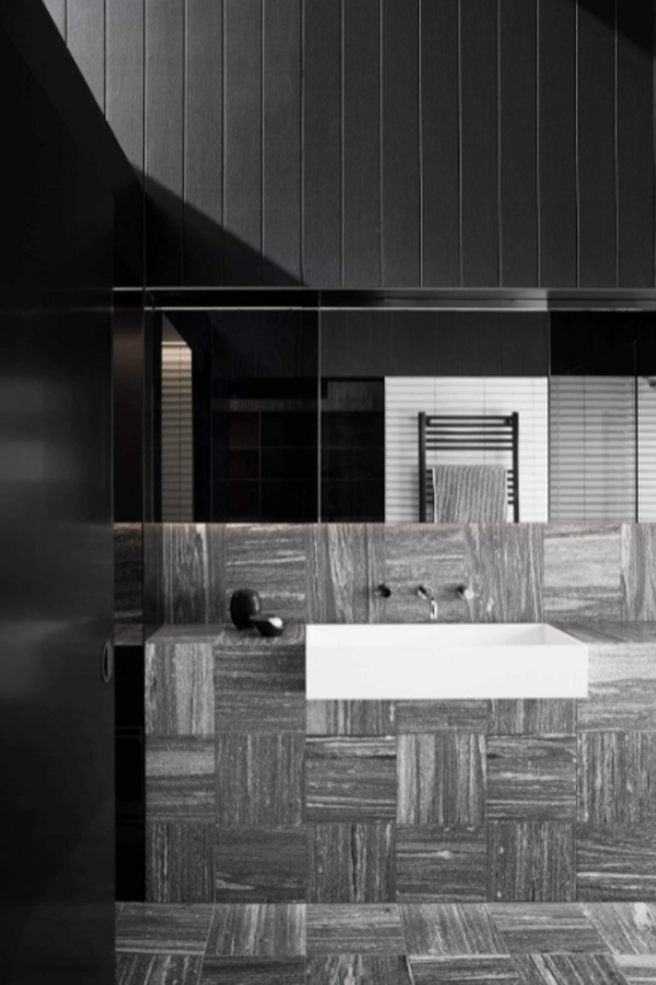 minimalist-black-bathroom-design