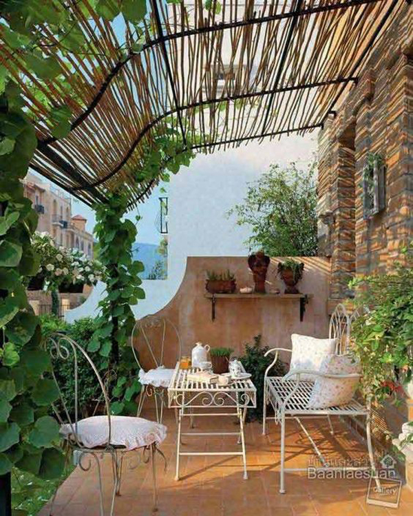 small-bamboo-pergola-ideas-for-outdoor-patio