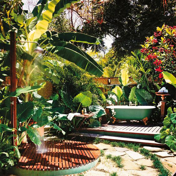 tropical-style-outdoor-tubs