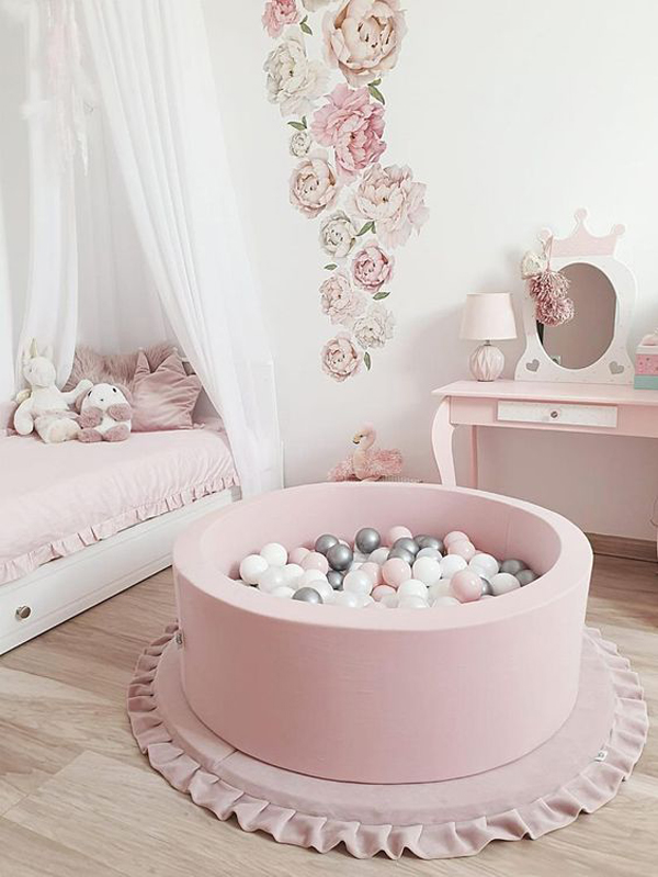 cute-pink-bedroom-for-little-girl