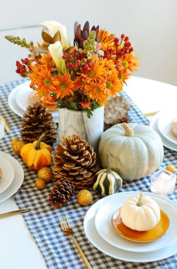 bright-and-cheerful-thanksgiving-centerpieces