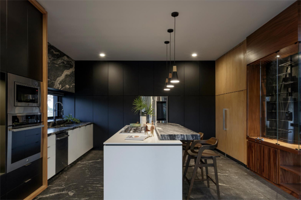 contempory-black-kitchen-design