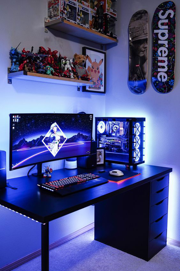 cool-led-gaming-desk-with-action-figure-display-in-the-wall