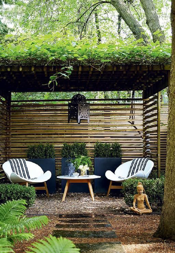 zen-backyard-garden-with-privacy-wall