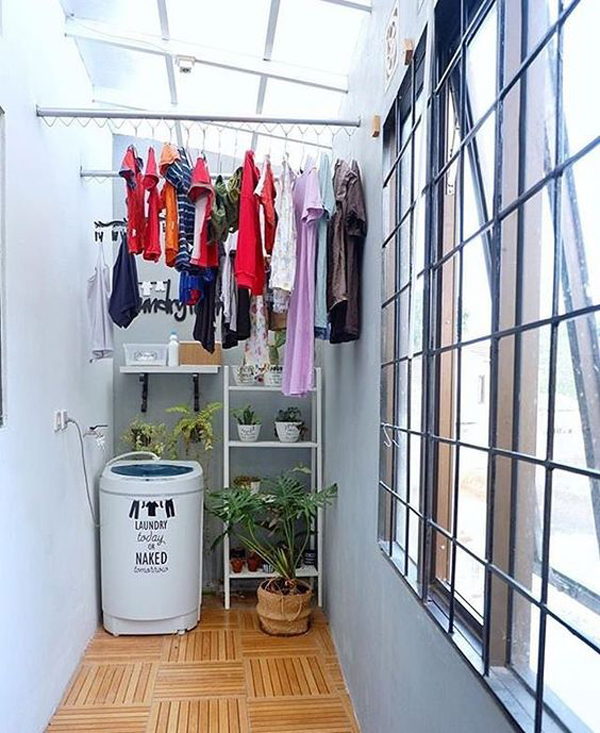 drying-room-with-skylight-for-small-space