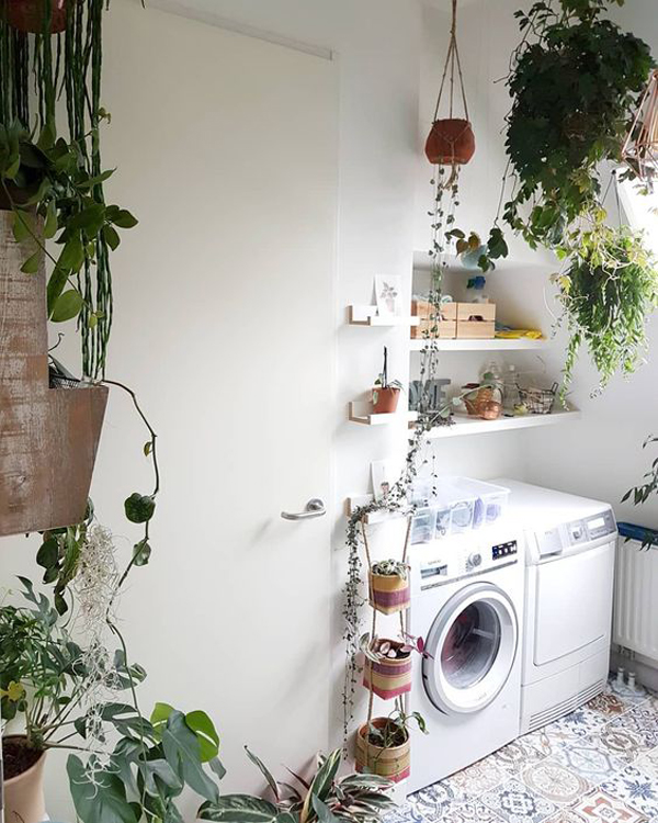 built-in-laundry-room-design-for-houseplant-lovers