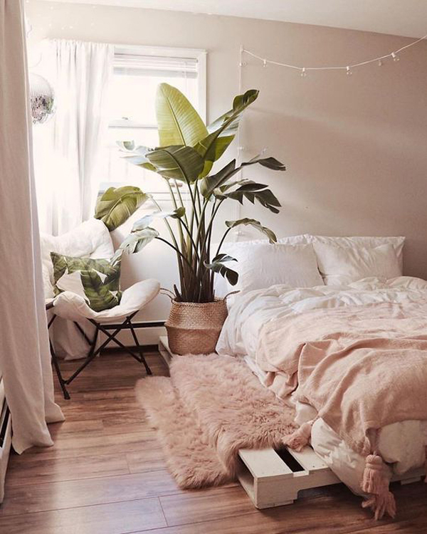 soft-pink-and-natural-toned-bedroom-design