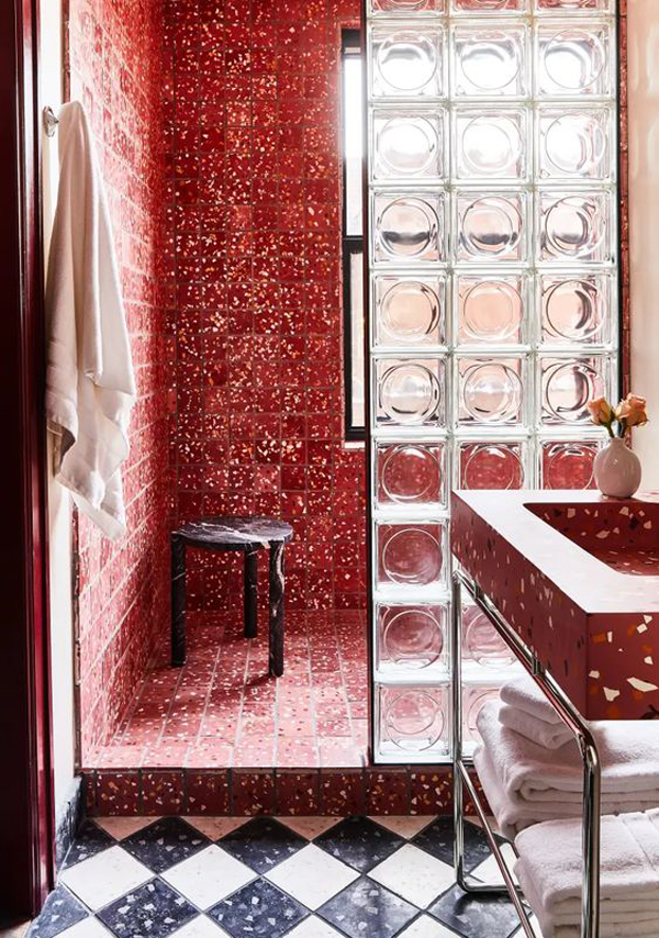 aesthetic-glass-block-in-red-bathroom