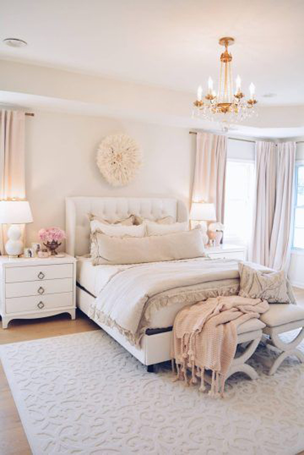 cozy-and-romantic-master-bedroom-for-women