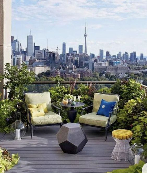 cozy-small-rooftop-lounge-area-with-urban-view