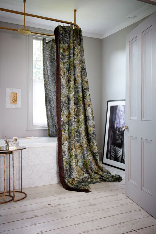 modern-classic-shower-curtain-decor