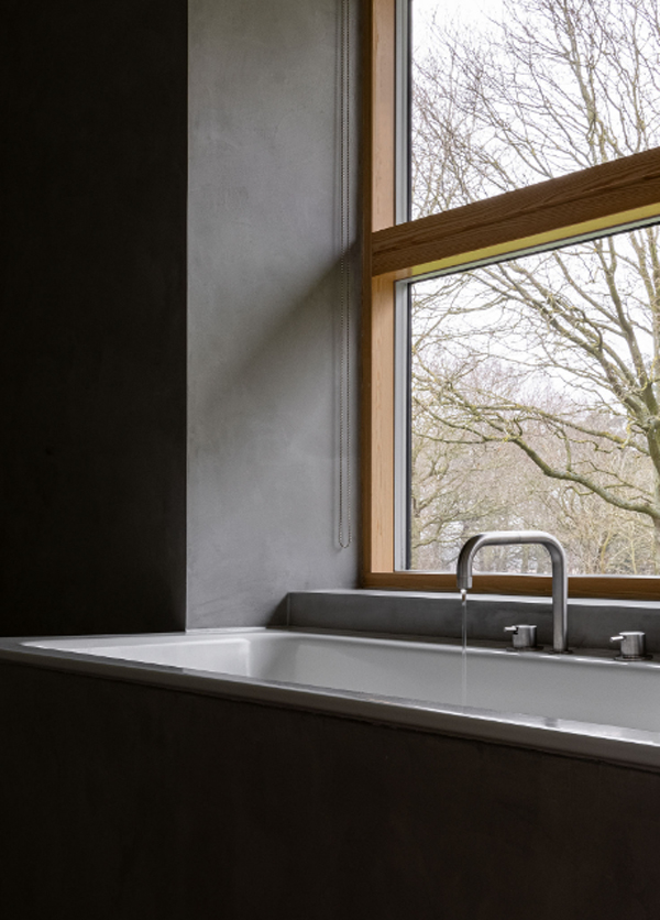 classic-bathroom-sink-with-outdoor-view