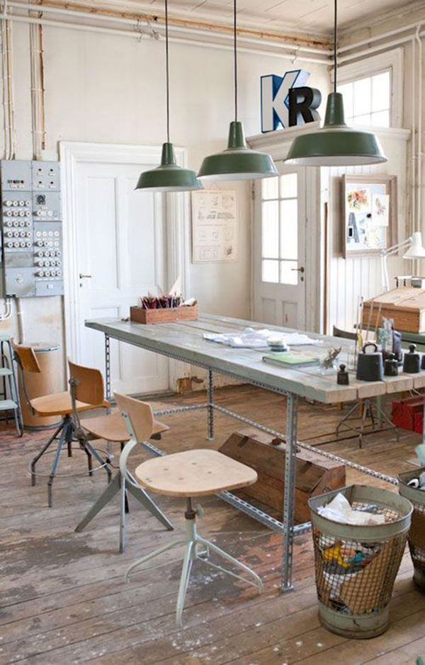 industrial-home-office-design-for-team