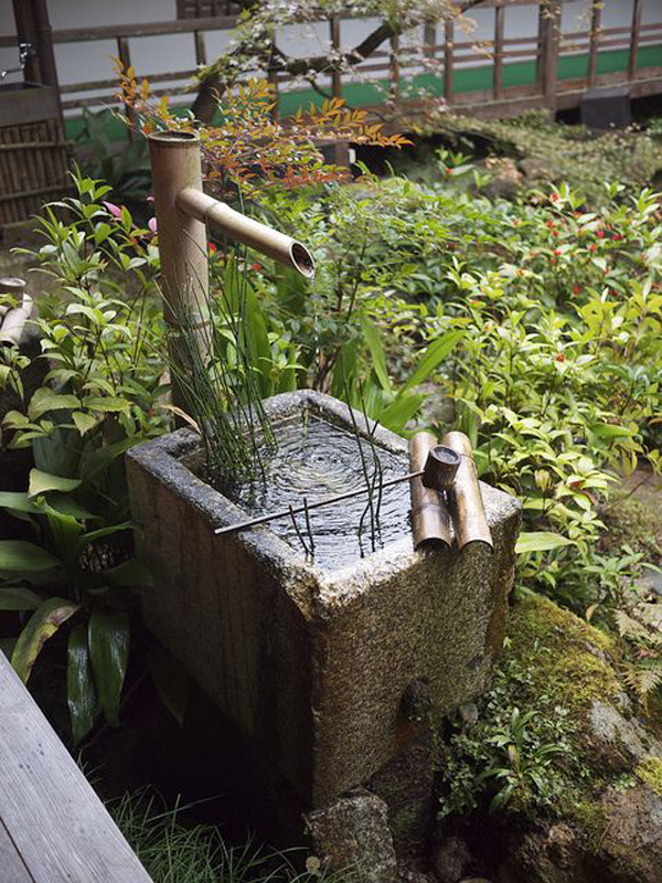 tiny-japanese-water-features-design