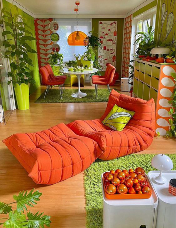 colorful-retro-dining-space-with-daybed