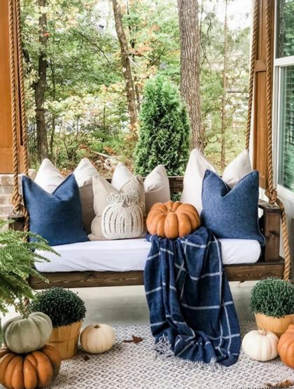 cozy-fall-porches-with-hanging-bed